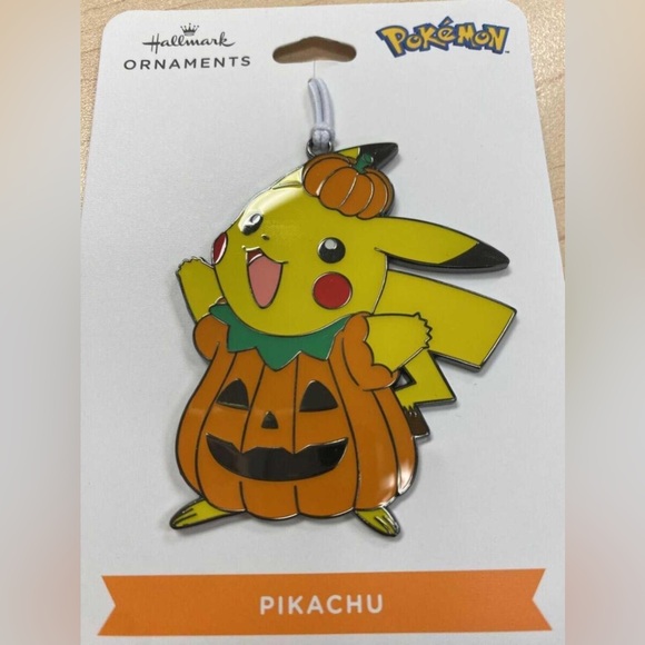 BRAND NEW! Pokemon / Pikachu 🎃 x Hallmark - Halloween, Metal Enamel Ornament - Picture 3 of 4